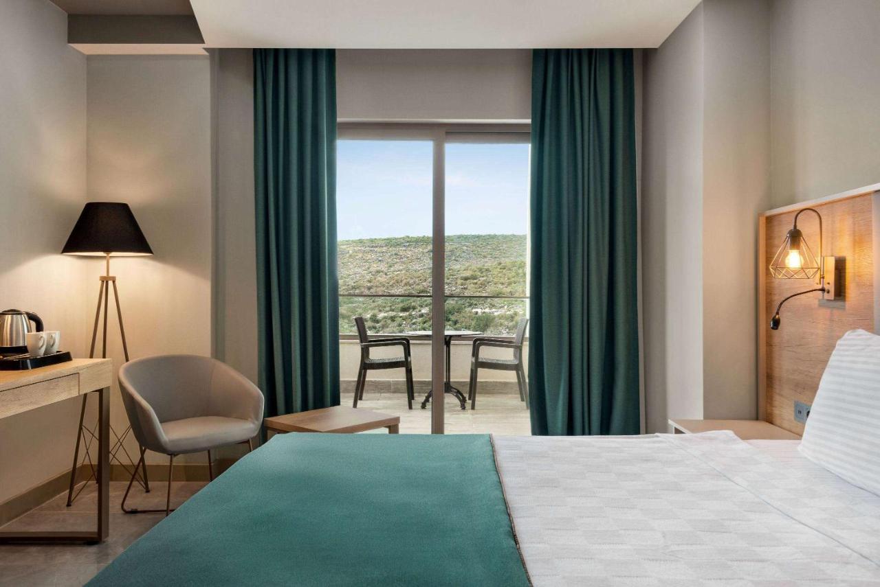 Ramada Resort By Wyndham Kızkalesi Eksteriør bilde